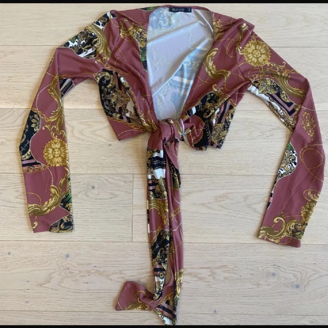 Mönstrad omlottopp från NLY One - 1