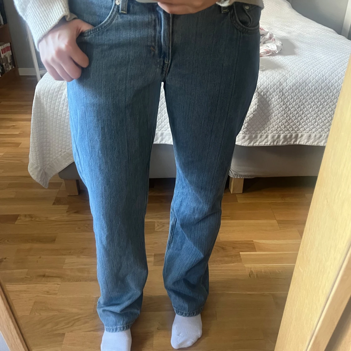 Weekday Arrow Low Straight Jeans blå - 1