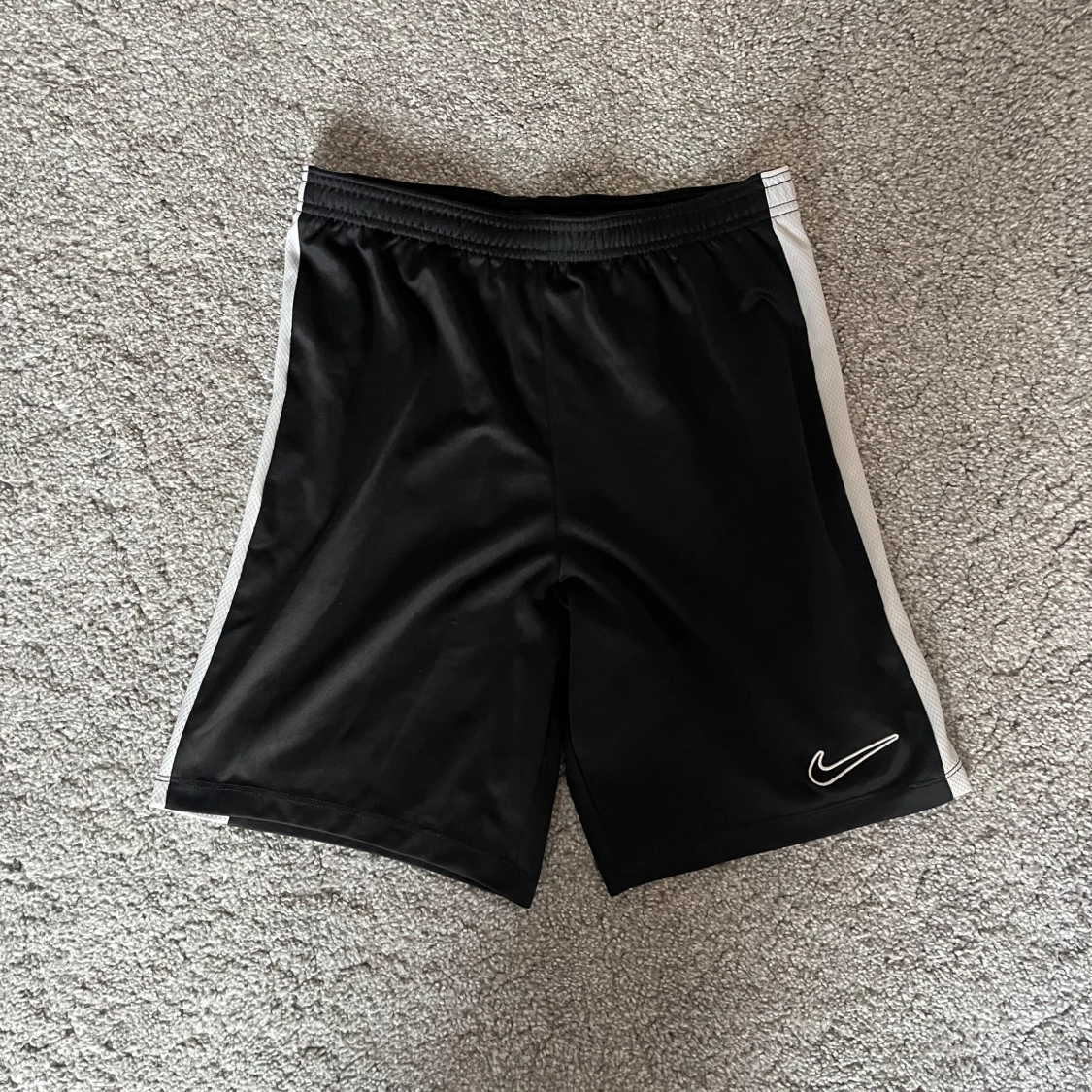 Svarta sportshorts från Nike