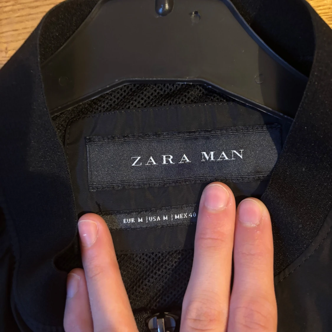 Svart bomberjacka från Zara Man - 1