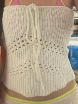 Zara topp - Använd fåtal gånger, bra skick. Skriv privat för fler bilder🩷 Storlek XS