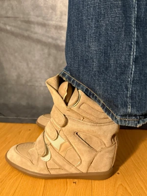 Isabel marant skor 39 - Great condition. Worn barely. Same day shipping. Comes with the box. 