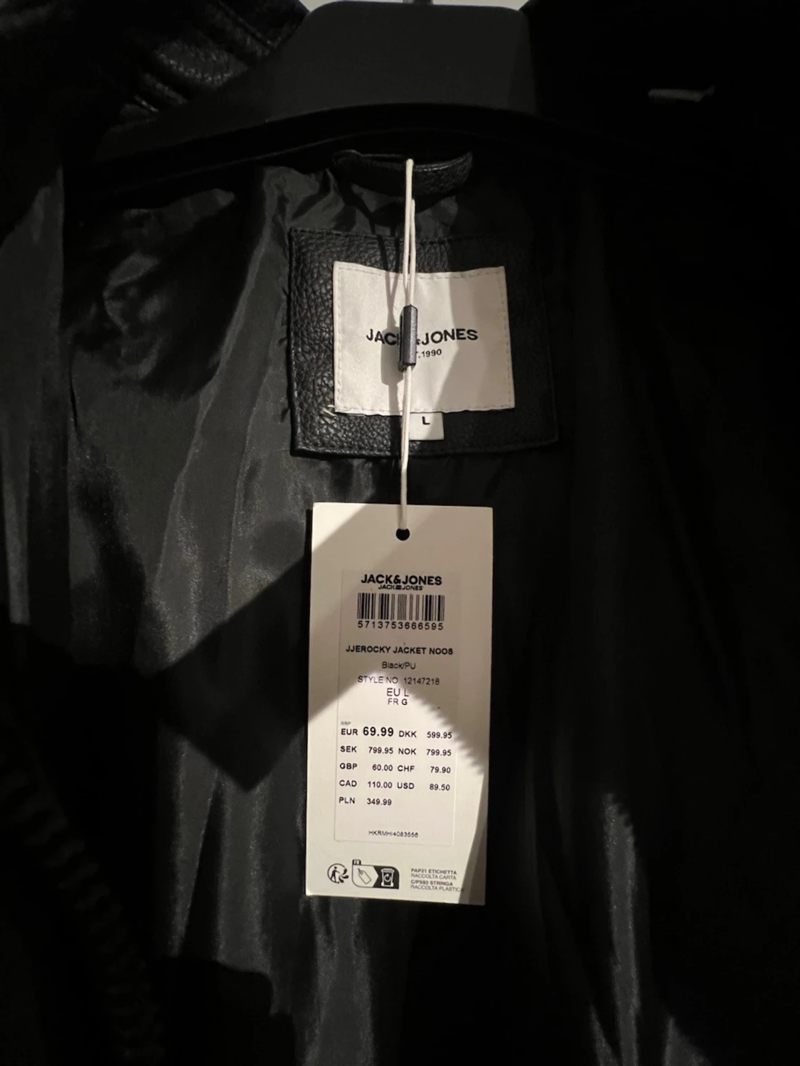 Svart skinnjacka från Jack & Jones - 2