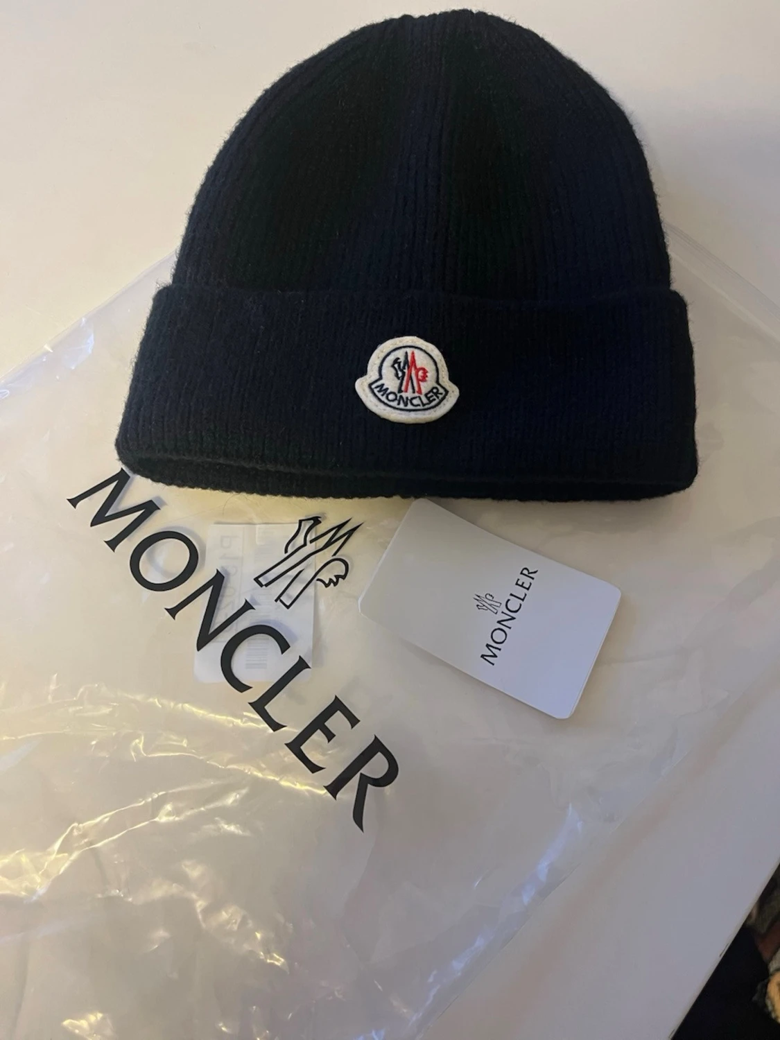 Svart Moncler mössa med logotyp - 4