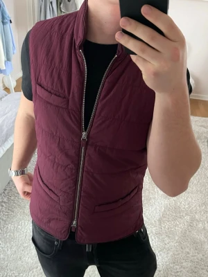 Stenströms väst  - Stenströms | Mycket bra skick | Size - M | Pris 1199 | Hör av dig vid minsta fråga eller fundering📩