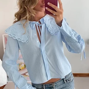 Blus  - Super fin blus från meet me theres stockholm kollektion❣️lappen kvar aldrig använd❣️