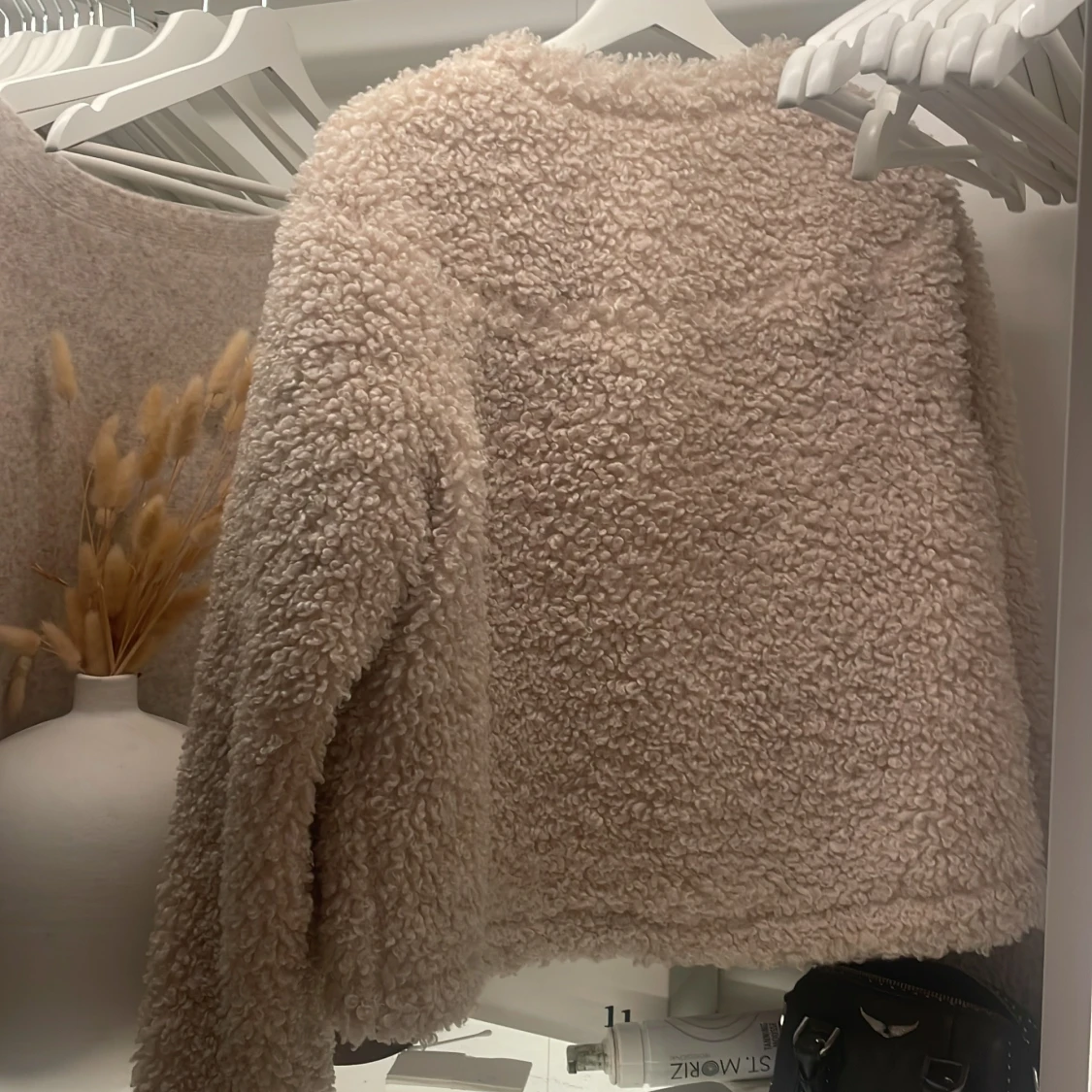 Beige teddyjacka från Pieces - 2