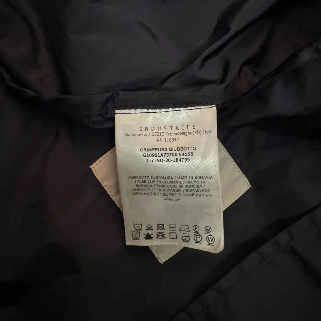 Svart vindjacka från Moncler med huva - 4