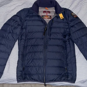 Parajumpers jacka - Använd men mycket bra skick | Pris kan diskuteras vid snabbaffär