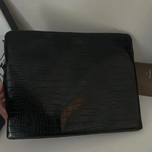 Datorfodral  - Datafodral från Åhléns 