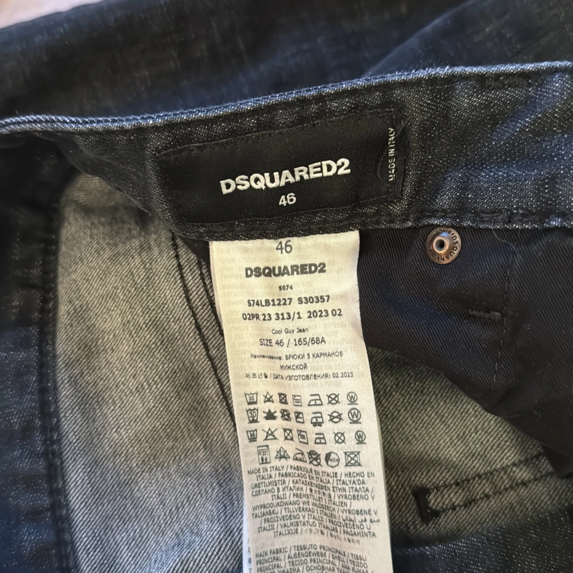 Mörkblå Dsquared2 jeans, stl 46 - 3