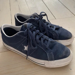 Converse one star - Nästan oanvända Converse one star