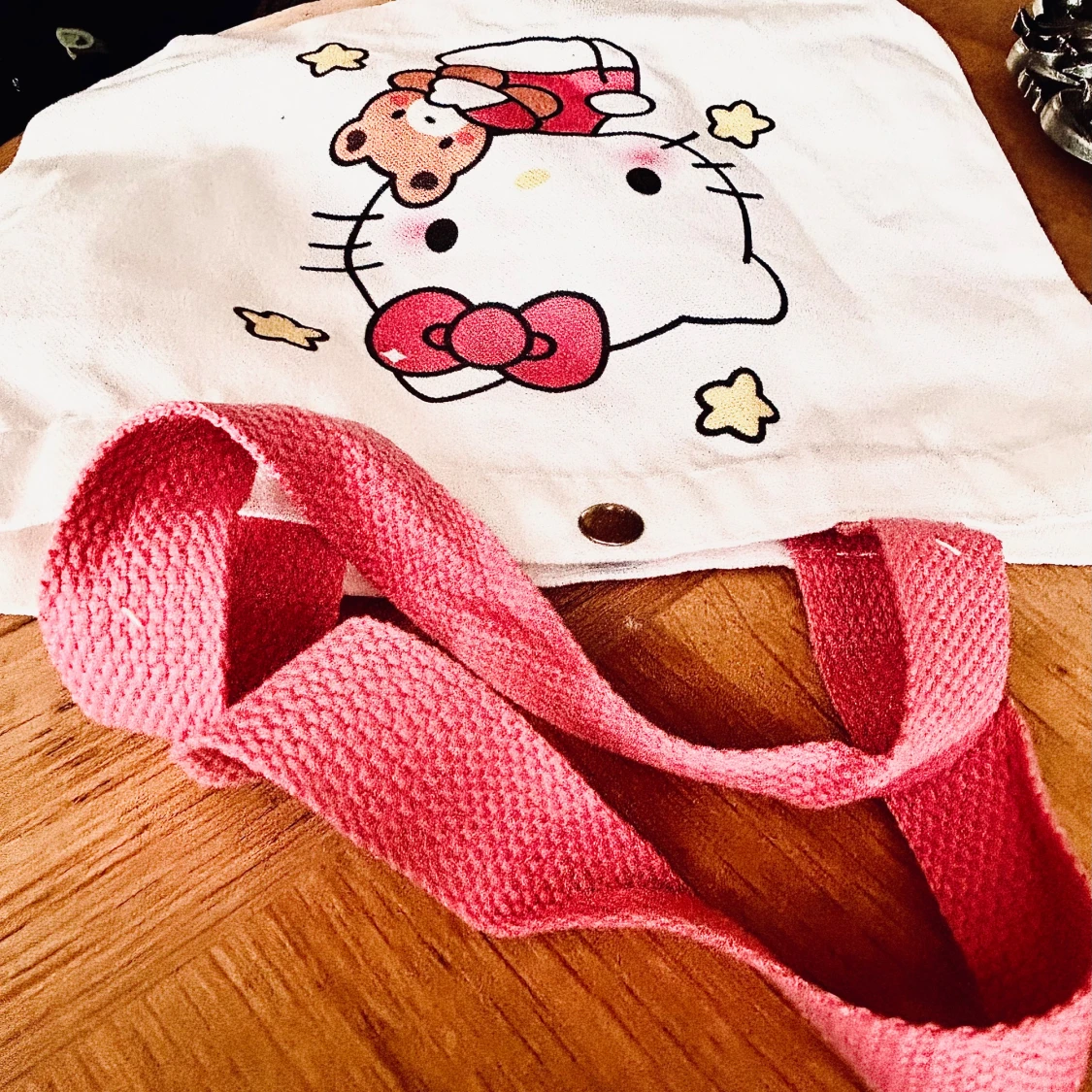 Söt liten tote bag med Hello Kitty-motiv! - 1