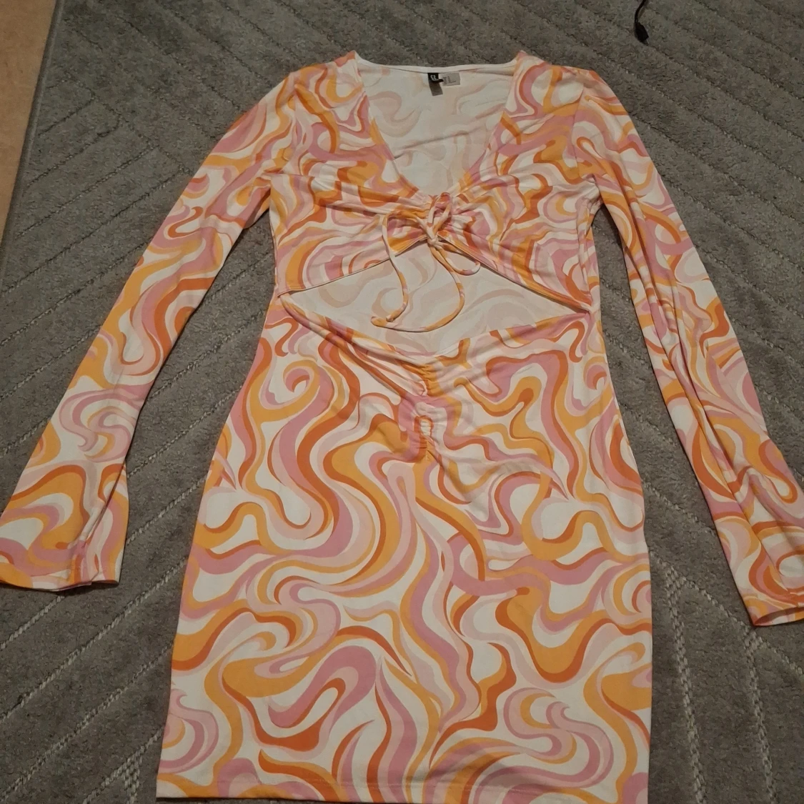 Psykedelisk mönstrad klänning H&M