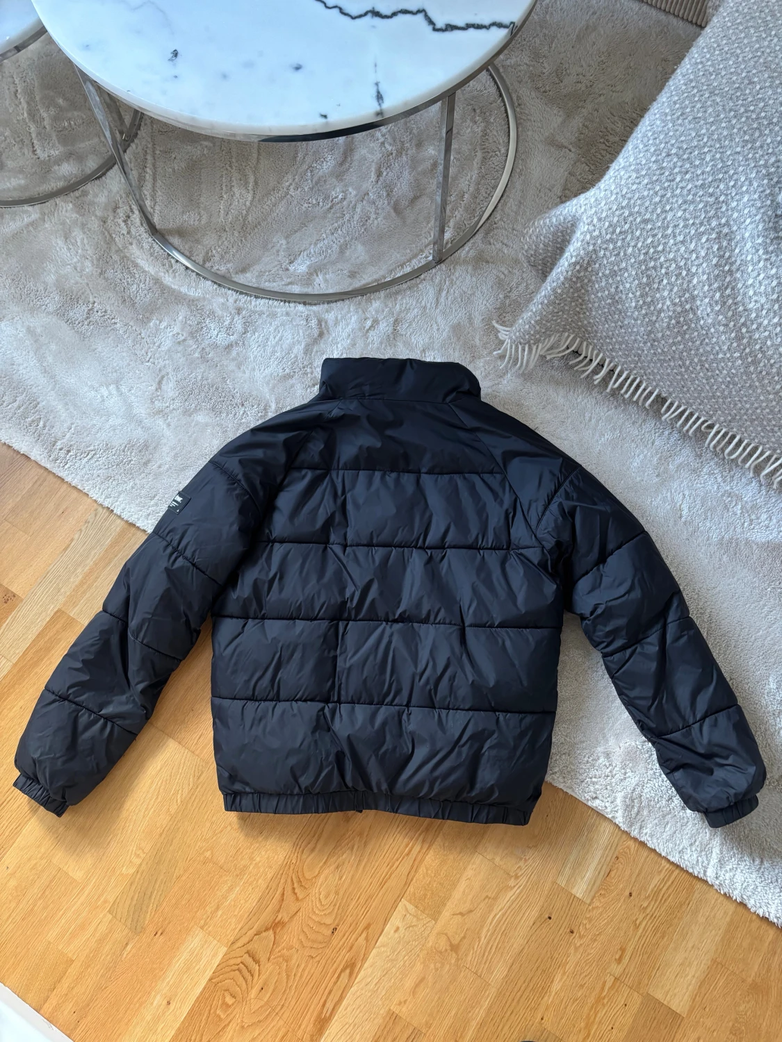 Svart pufferjacka från Zara - 1