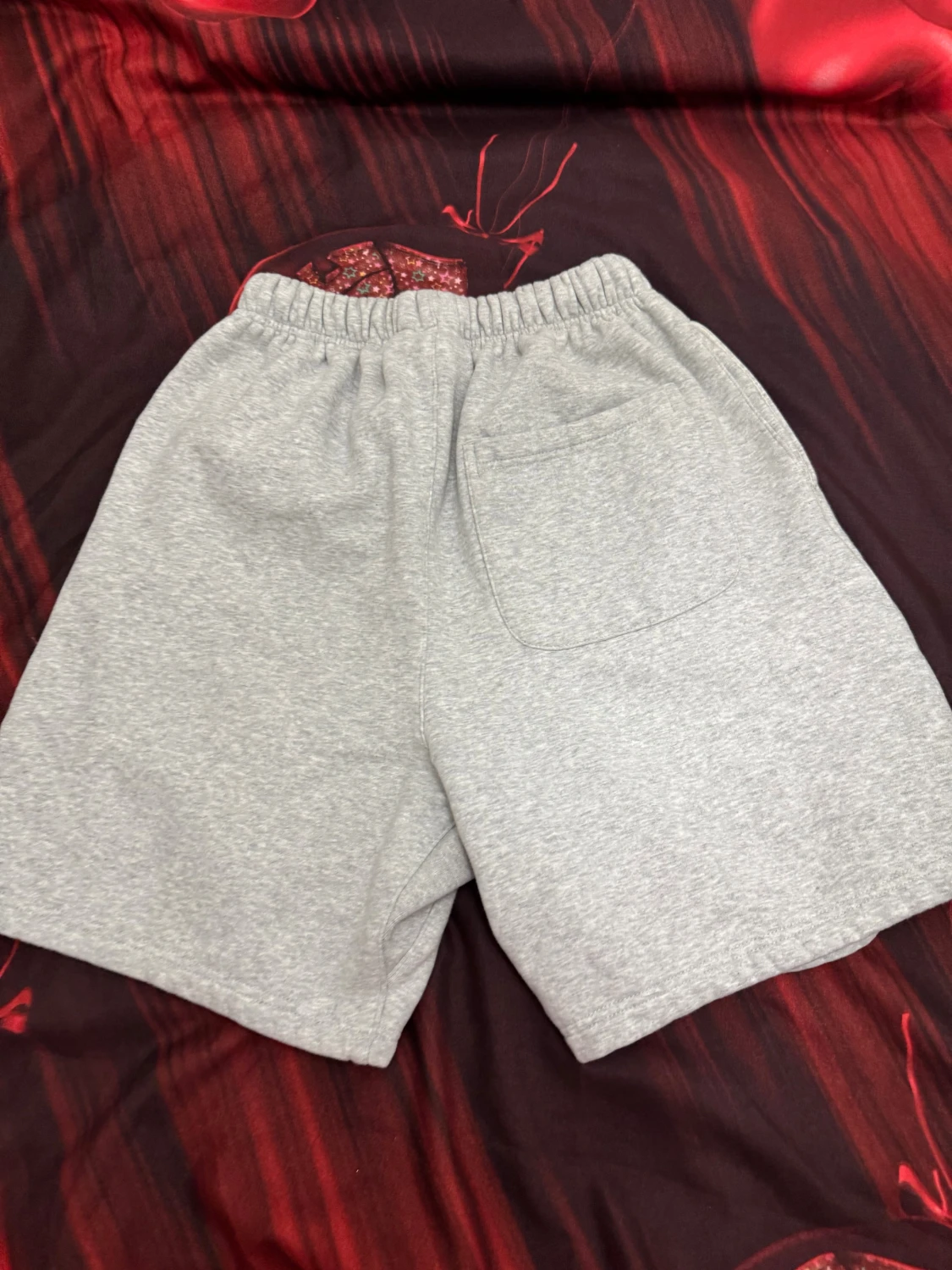 Grå Essentials Fear of God shorts - 1