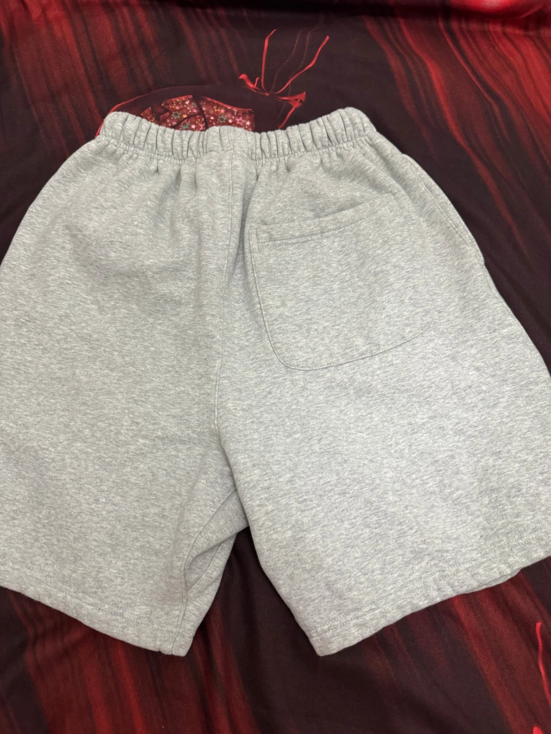 Grå Essentials Fear of God shorts - 1