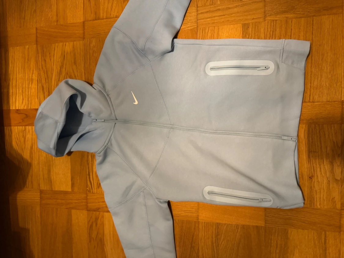 Nike NOCTA ljusblå mjukisbyxor - 2