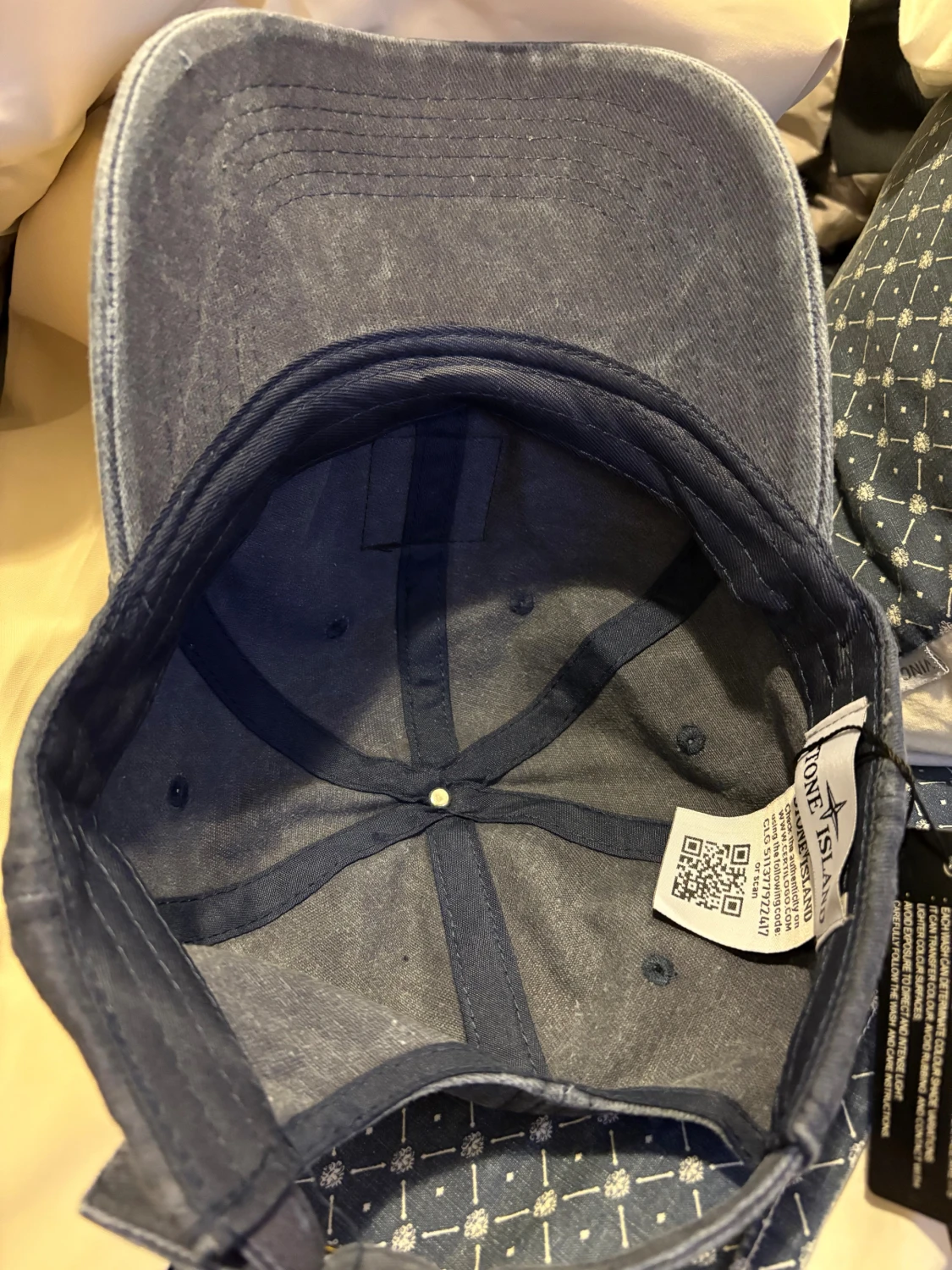 Blå keps från Stone Island - 1