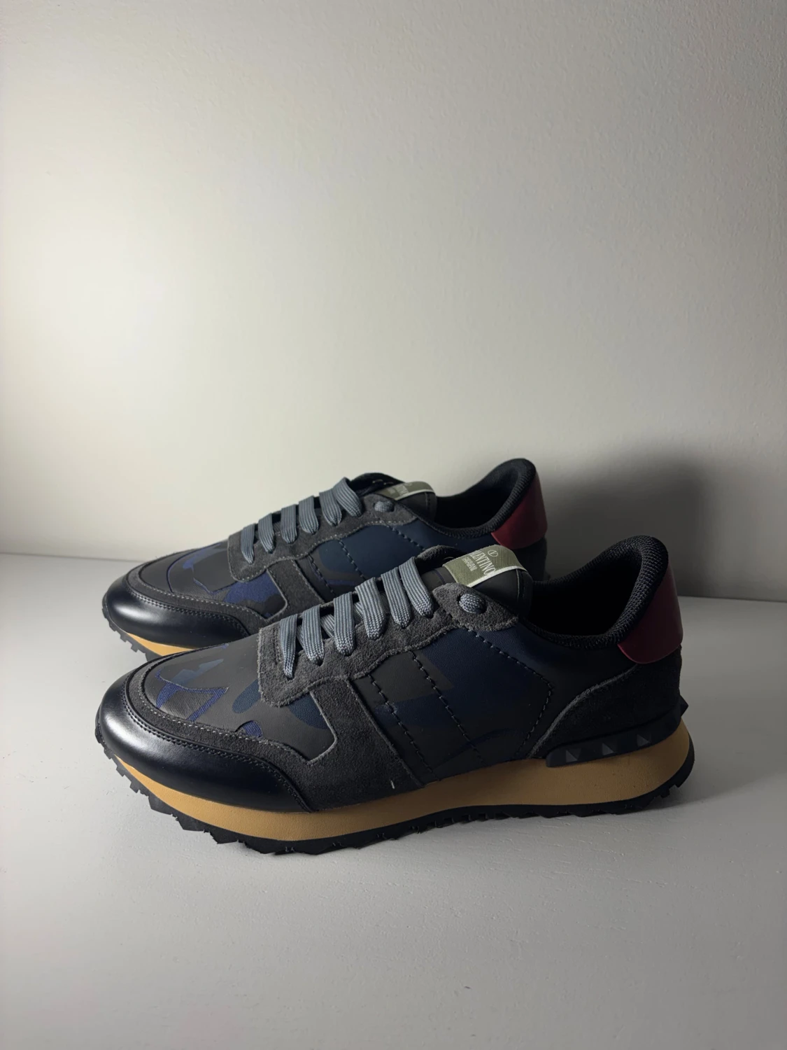 Valentino rockrunners