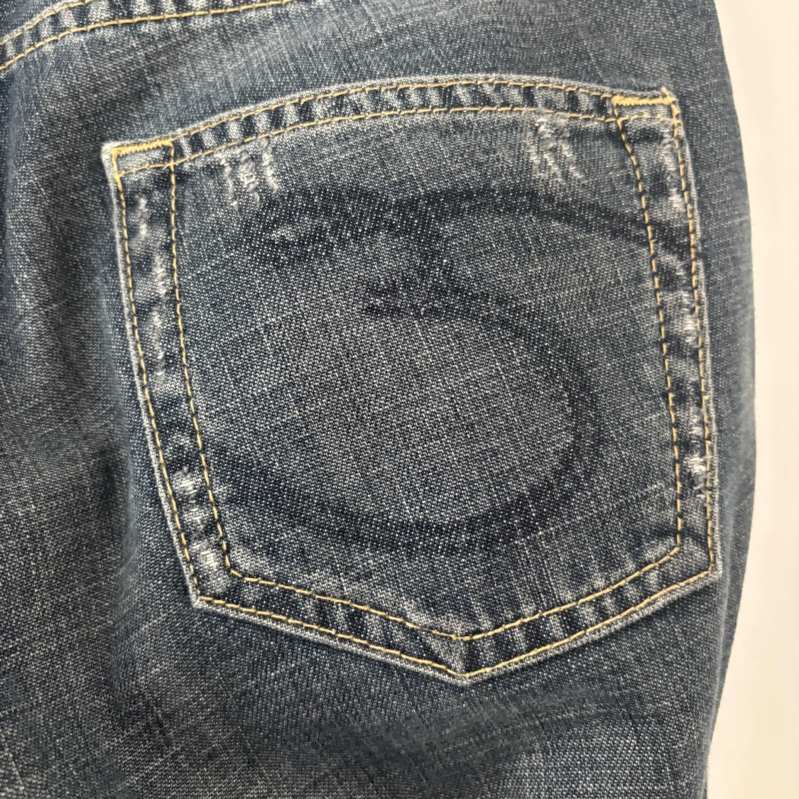 Utsvängda jeans - 2