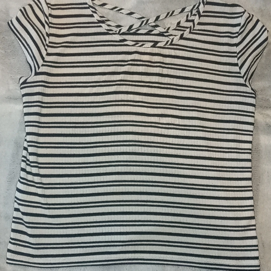 Svartvit randig topp/tröja💕 - 1