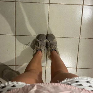 Kilklackar - Ascoola kilklackar från zara i storlek 36, påminner om Isabel Marant❤️