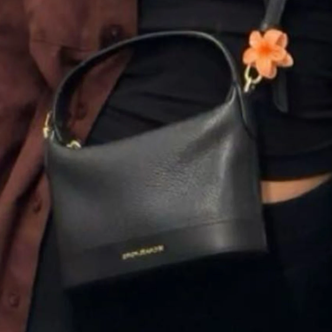 Svart axelväska från Michael kors i skinn