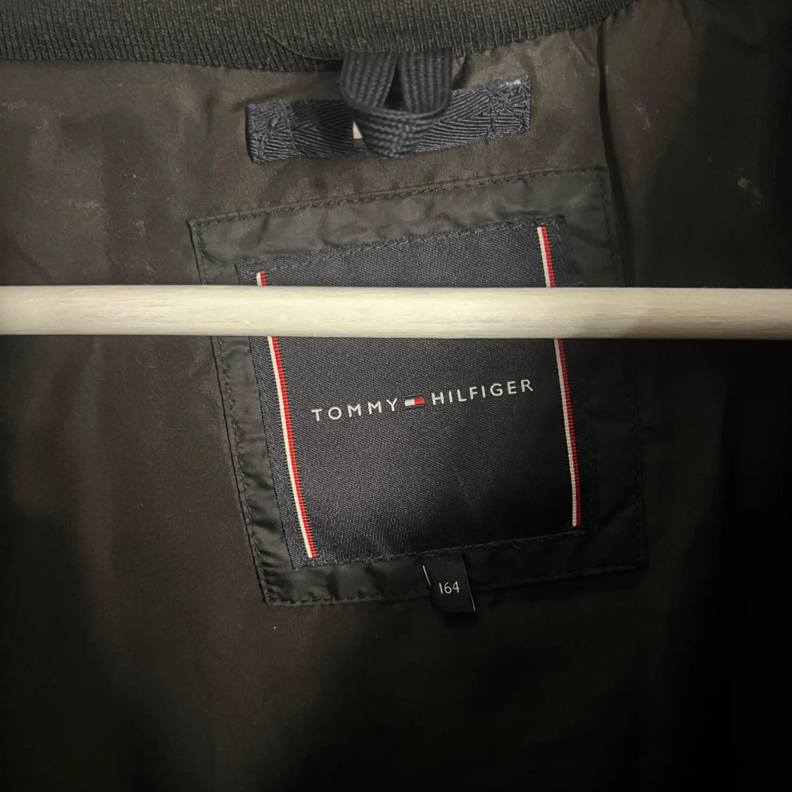 Svart pufferjacka Tommy Hilfiger - 2