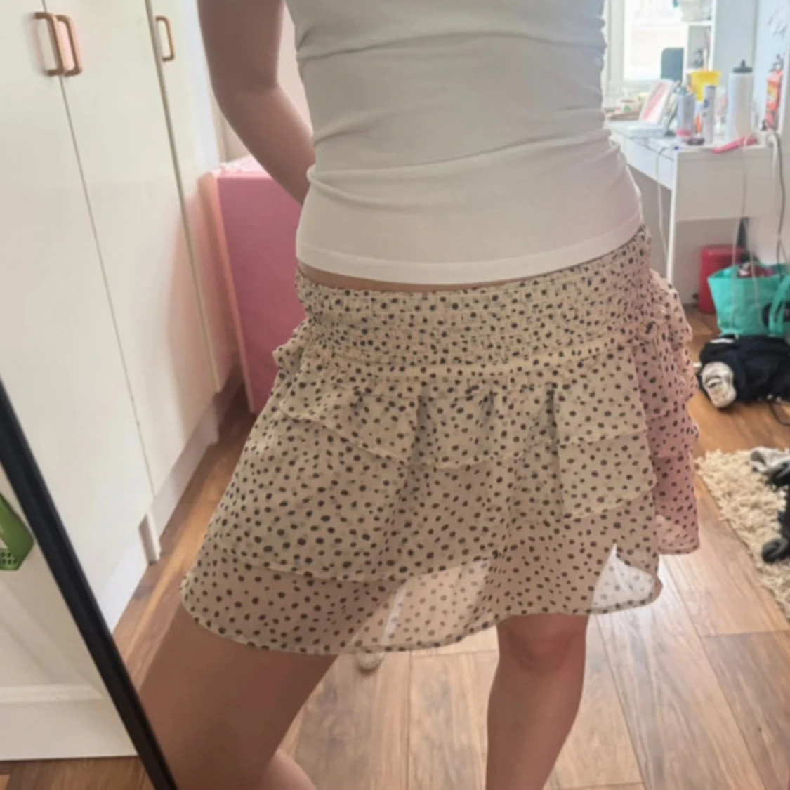 Prickig volangkjol från H&M