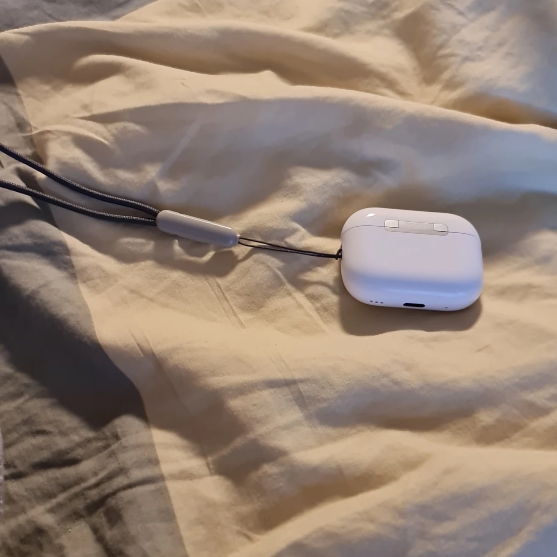 AirPods Pro (USB-C, 2nd generation) - 1