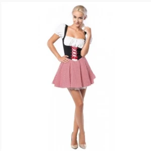 Oktoberfest klänning - Säljer min oktoberfest klänning! Endast använd en gång😊