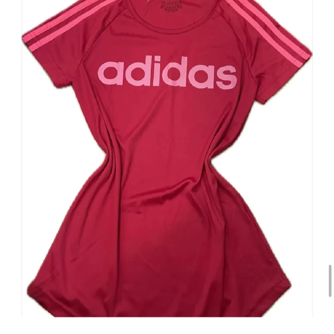 Röd Adidas t-shirt med rosa detaljer - 2