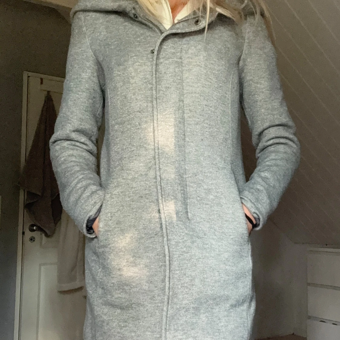 Grå kappa från Vero Moda - 4