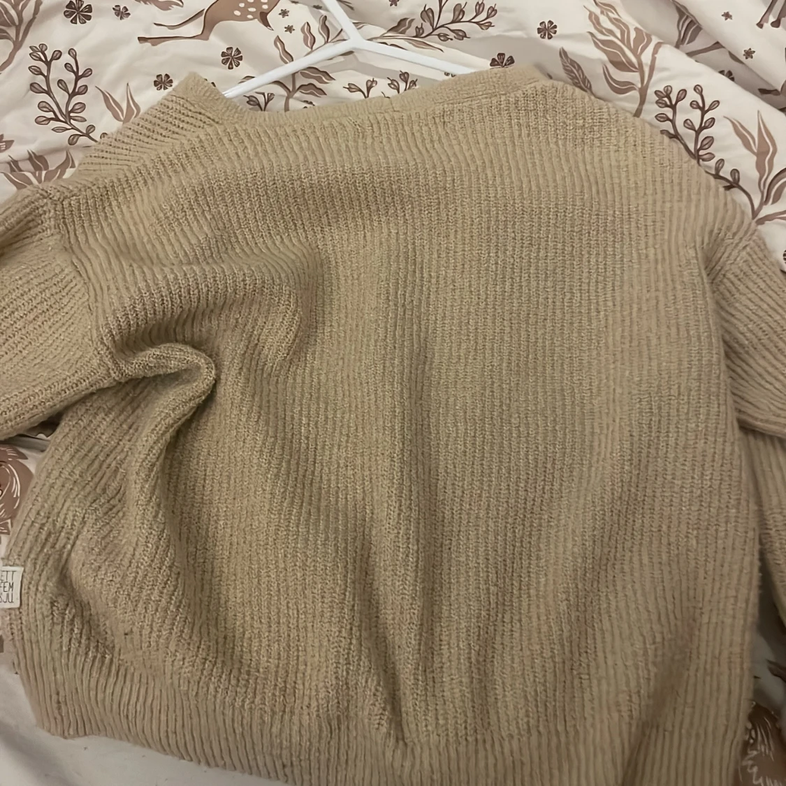 Beige stickad kofta från 157 - 4