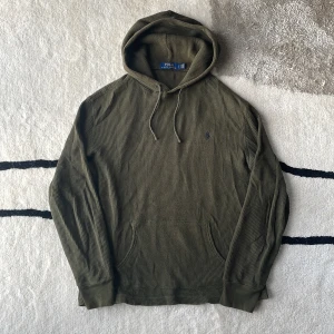 Ralph Lauren Hoodie - Hoodie från Ralph Lauren | Storlek S - Skick: 9/10 - Nypris: 1399kr - Mitt Pris: 699kr!