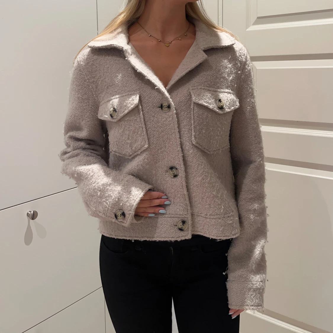 Beige jacka från H&M - 1