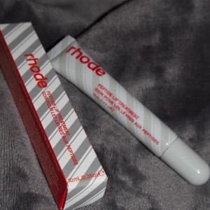 Rhode Peppermint Glaze - Ny och oöppnat I fargen peppermint glaze Fin gava till jul🤍