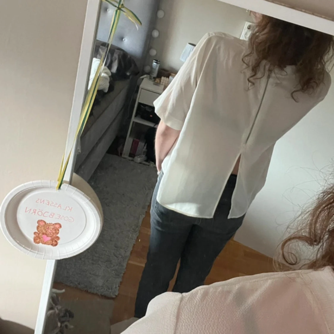 Vit blus med öppen rygg från H&M - 1