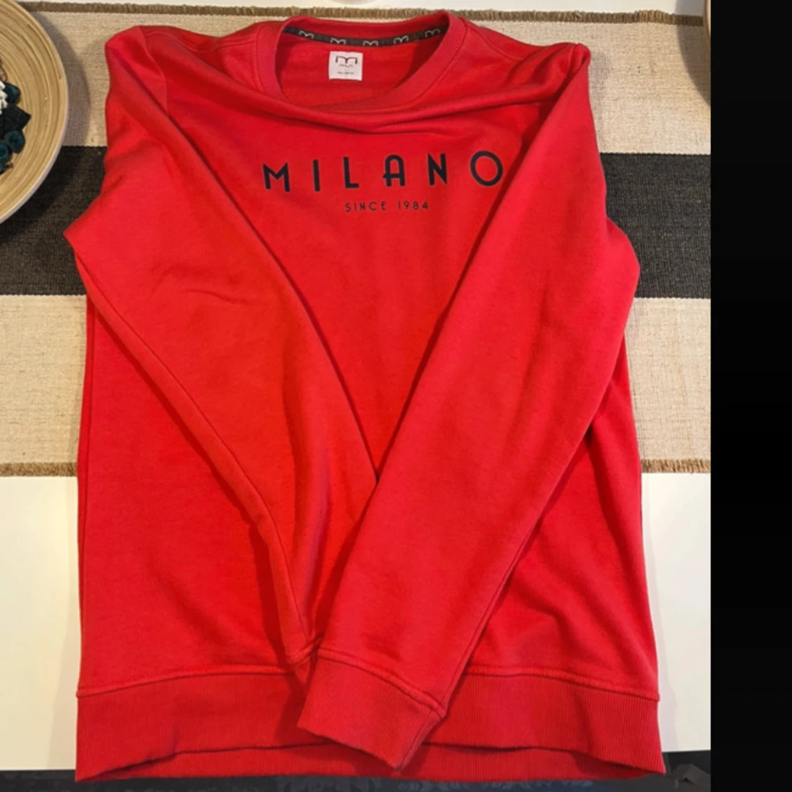 Röd sweatshirt från MLN Milano