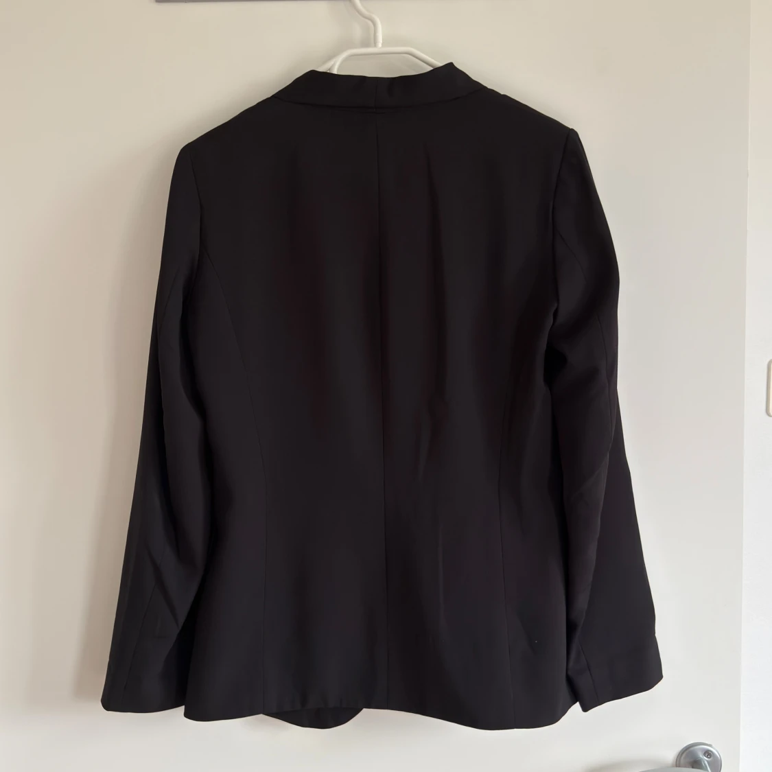 Fin svart kavaj från H&M, strl 34 - 1