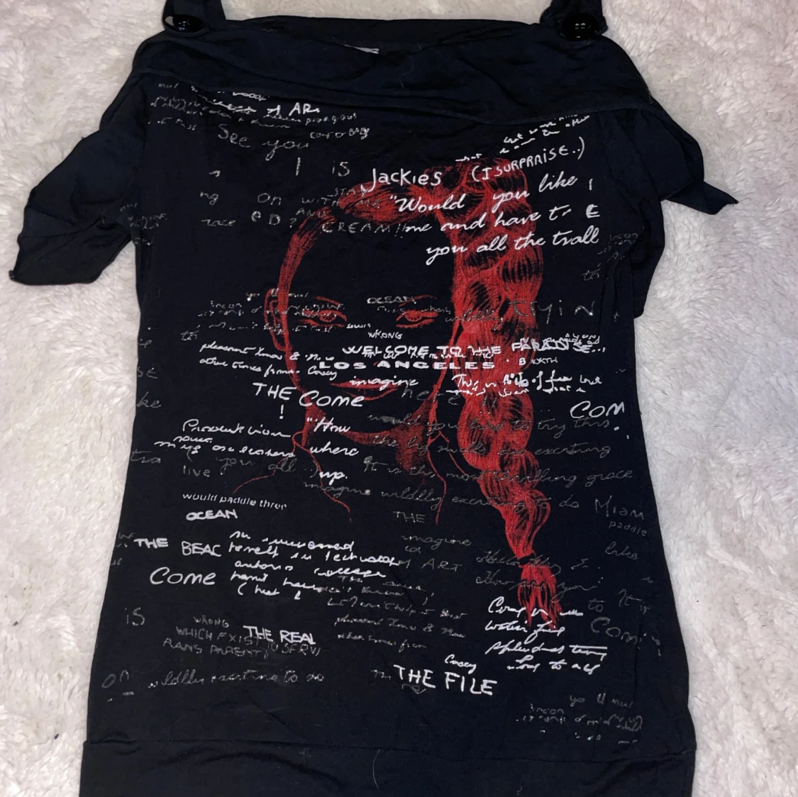 Svart offshoulder topp med tryck - 1