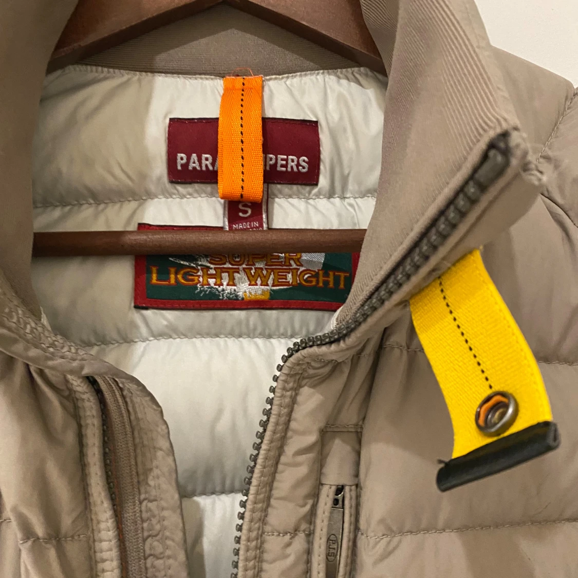 Beige pufferjacka Parajumpers S - 1