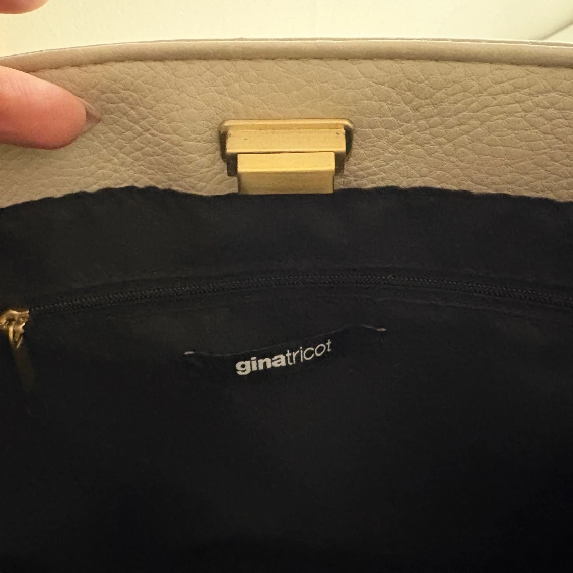 Beige handväska från Gina Tricot - 3