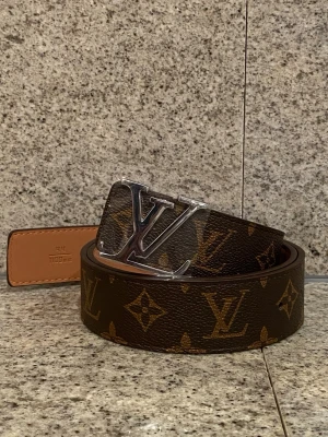 Brunt flower bälte - Helt nytt