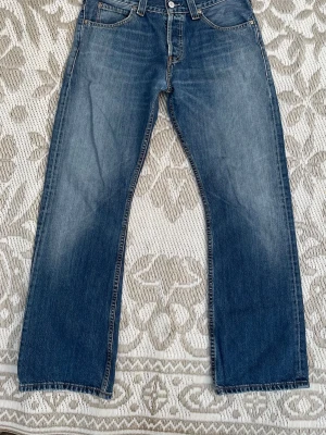 Levis jeans  - Levis jeans 