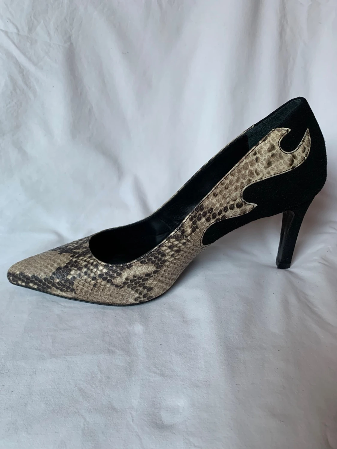 Custommade pumps med ormskinnsmönster - 1