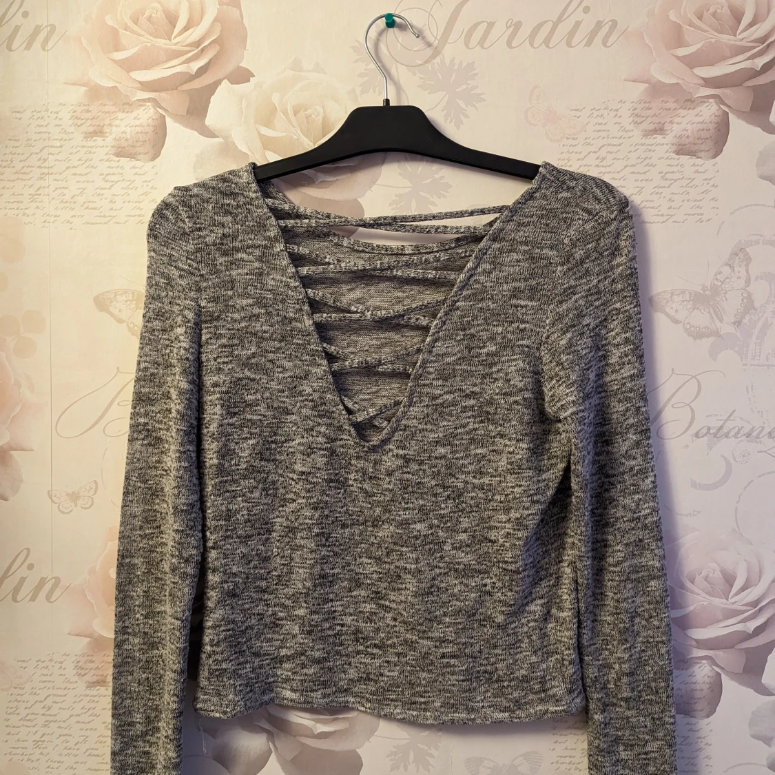 Tunn stickad tröja öppen rygg - 90