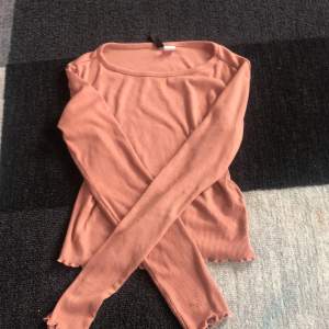 Rosa långärmad tröja från hm i storlek xs