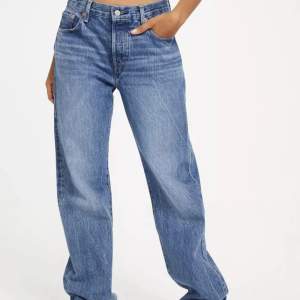 Endast testade Levis jeans storlek W26/L32 kostade 1.399kr nypris säljes för 800kr